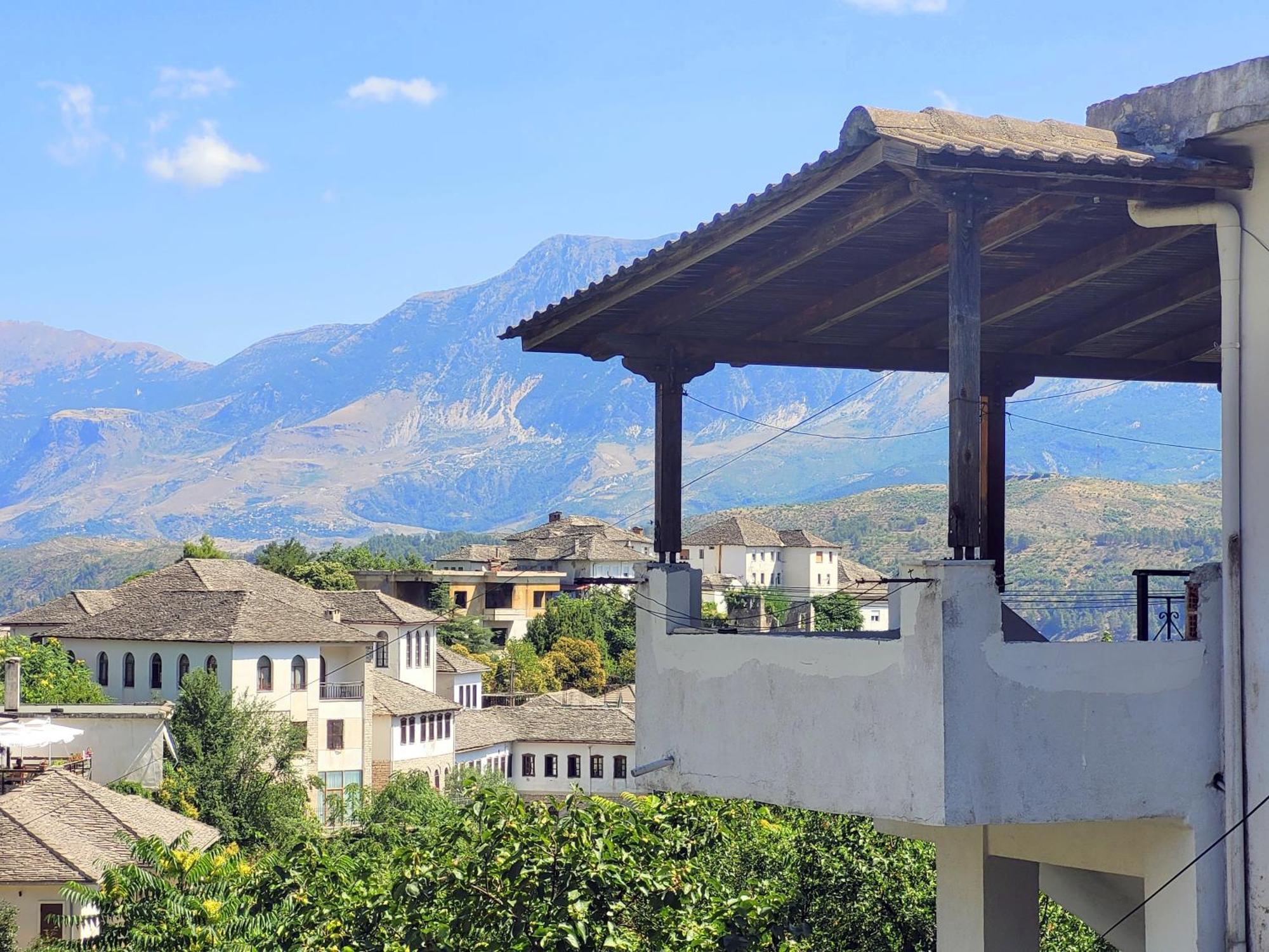 Marbi Guest House Gjirokastër Exteriér fotografie